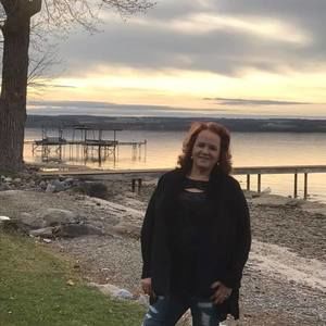 Meet your Posher, Veronica